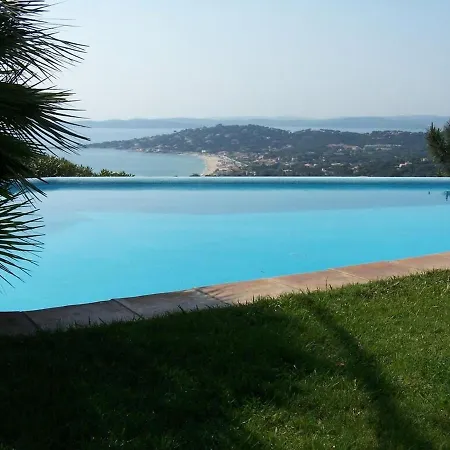 Deux -141 Villa *
