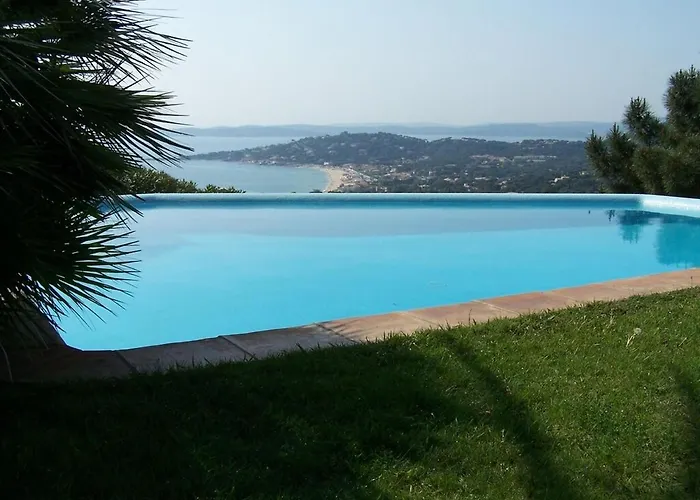 Deux -141 Villa *